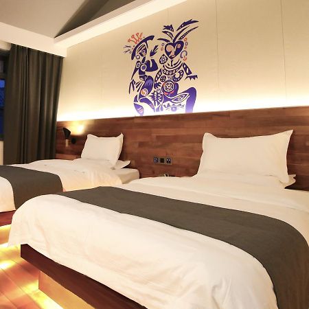 Lijiang Shuhe Travelling Hotel Экстерьер фото